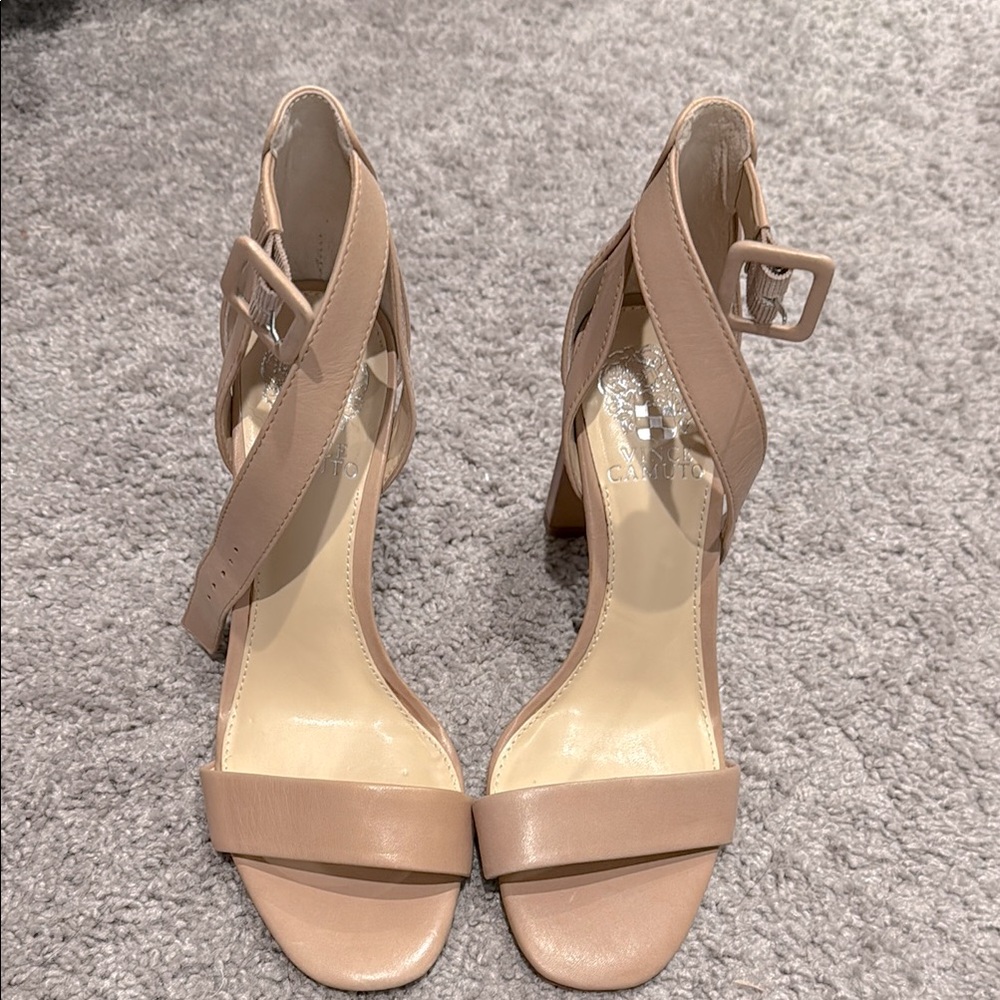 Vince Camuto nude heels